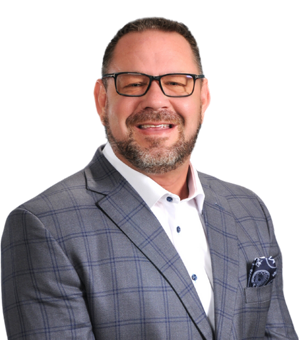 Ryan Frazier bio image and link